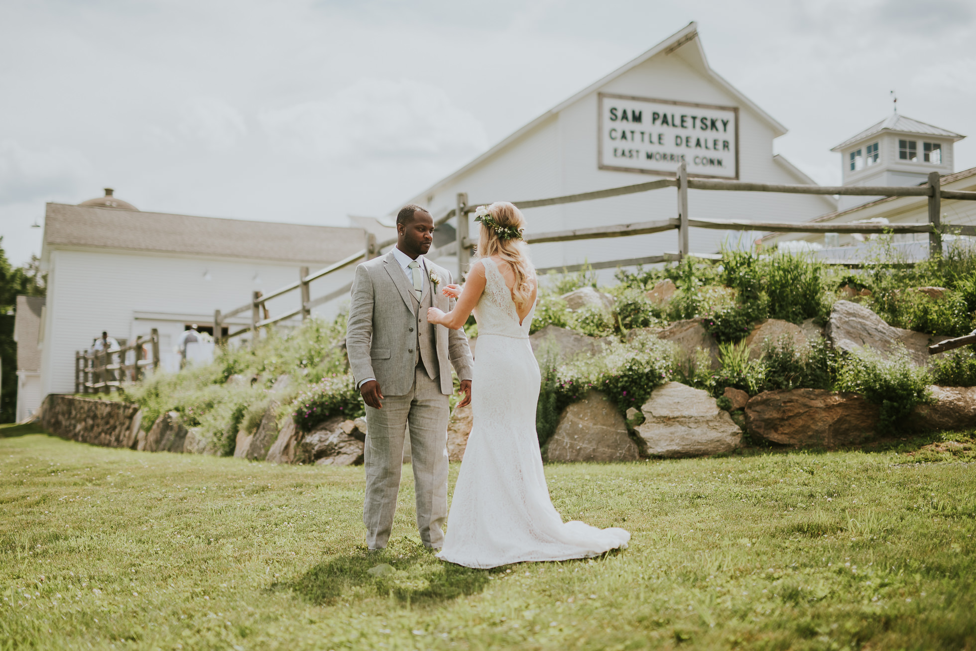 Connecticut farm wedding photographed by Traverse the Tides