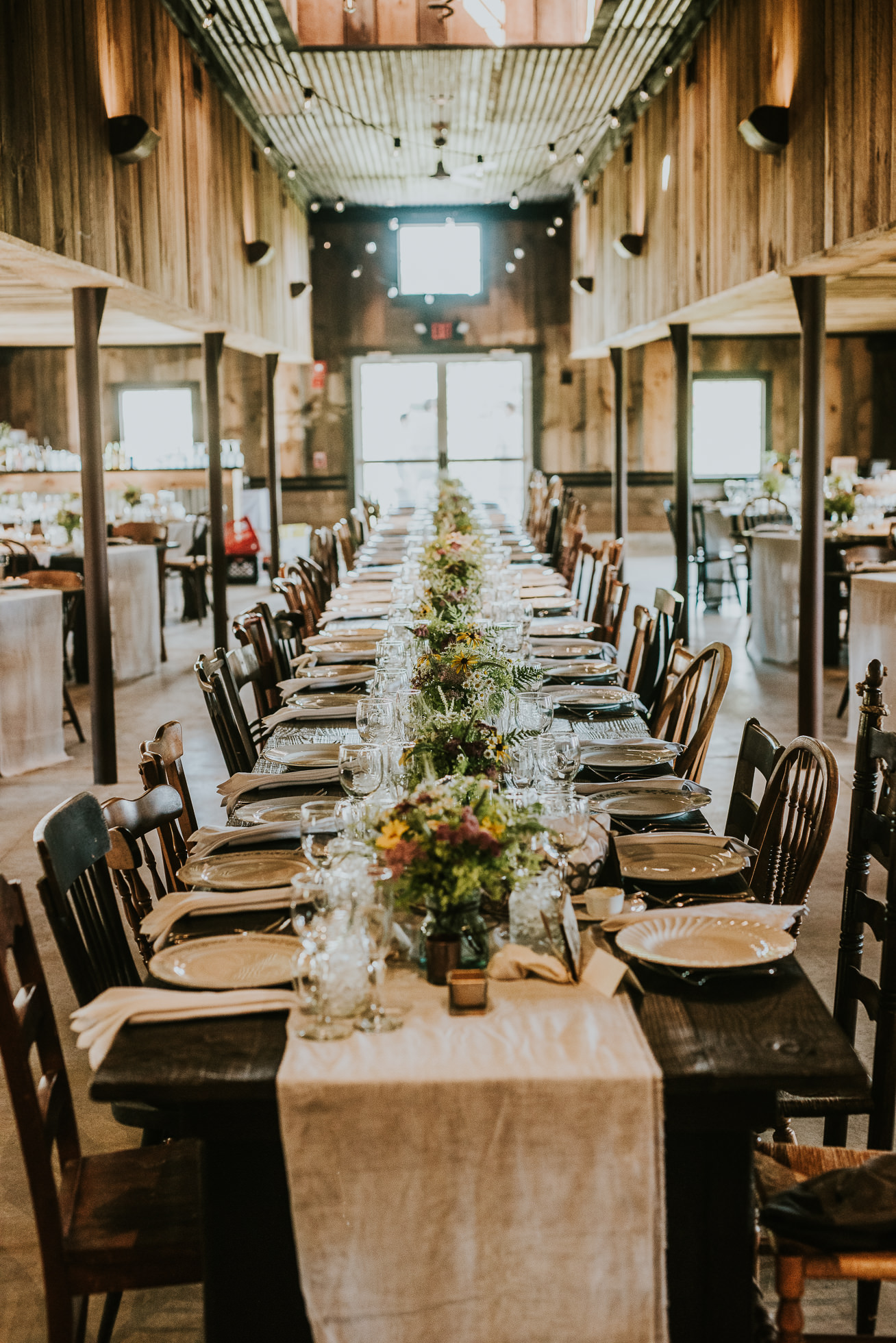 South Farms Connecticut rustic wedding photographed by Traverse the Tides