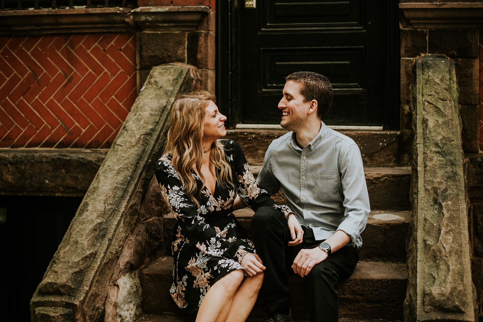 couple on stairs new york city photographed by Traverse the Tides35