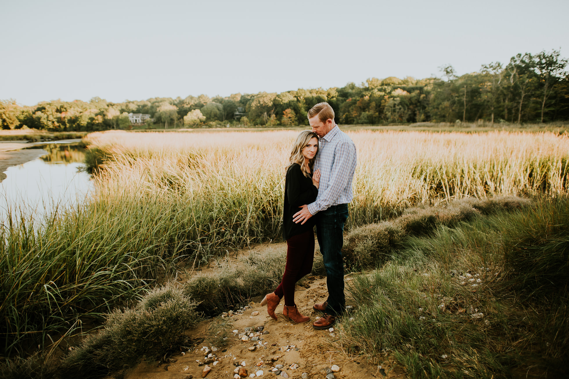 engagement session inspiration photographed by Traverse the Tides