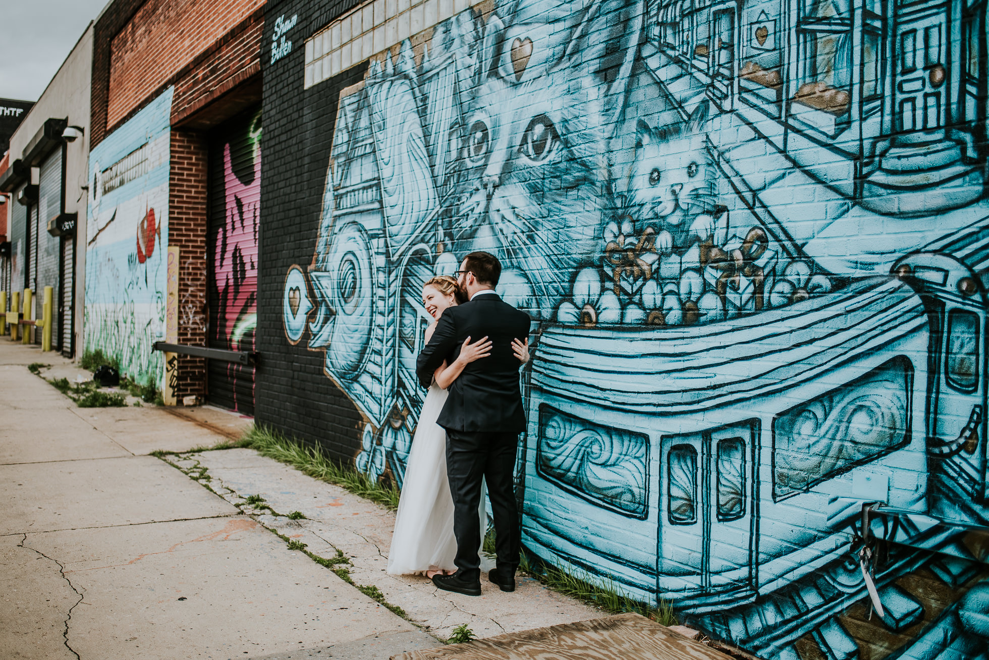 street art wedding photographed by Traverse The Tides