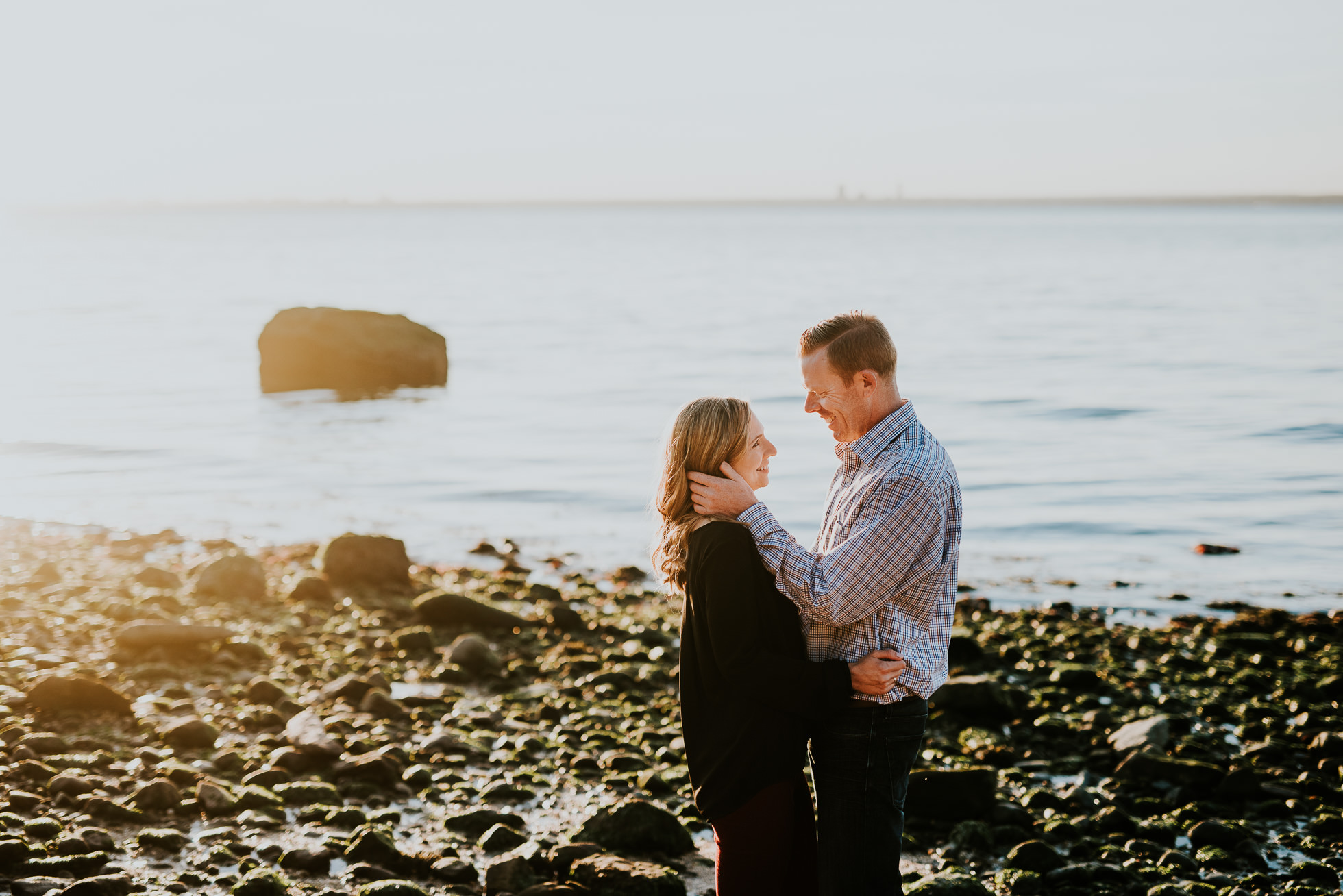 sunset couples portrait session photographed by Traverse the Tides