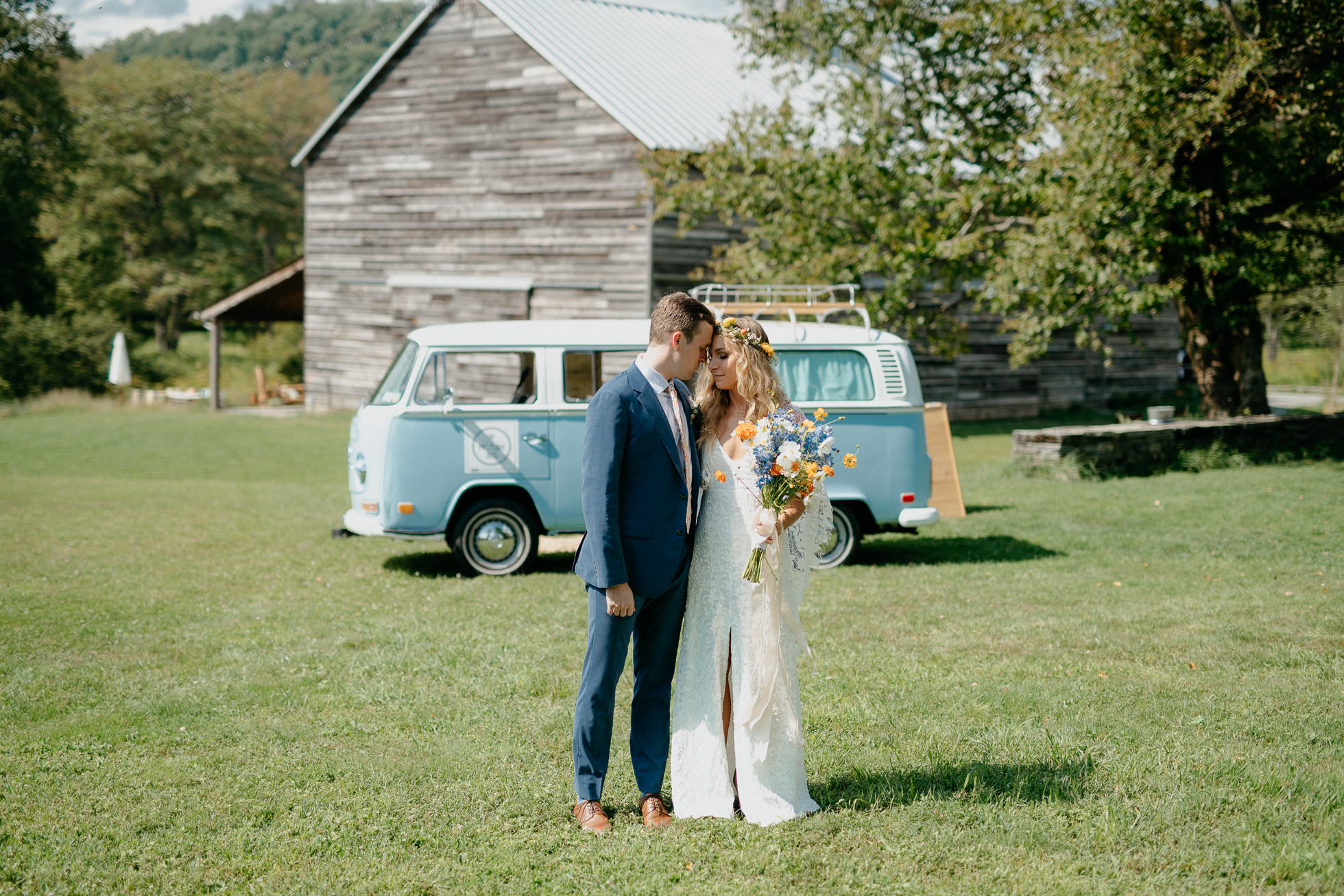 VW bus wedding photos