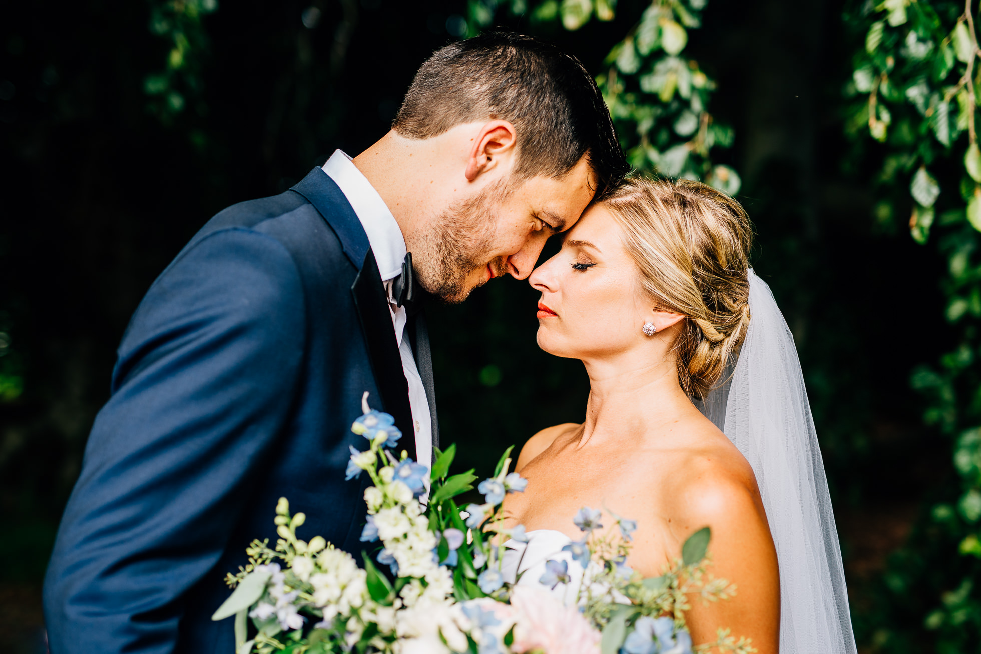 bride and groom portraits trees at lyndhurst castle photographed by traverse the tides