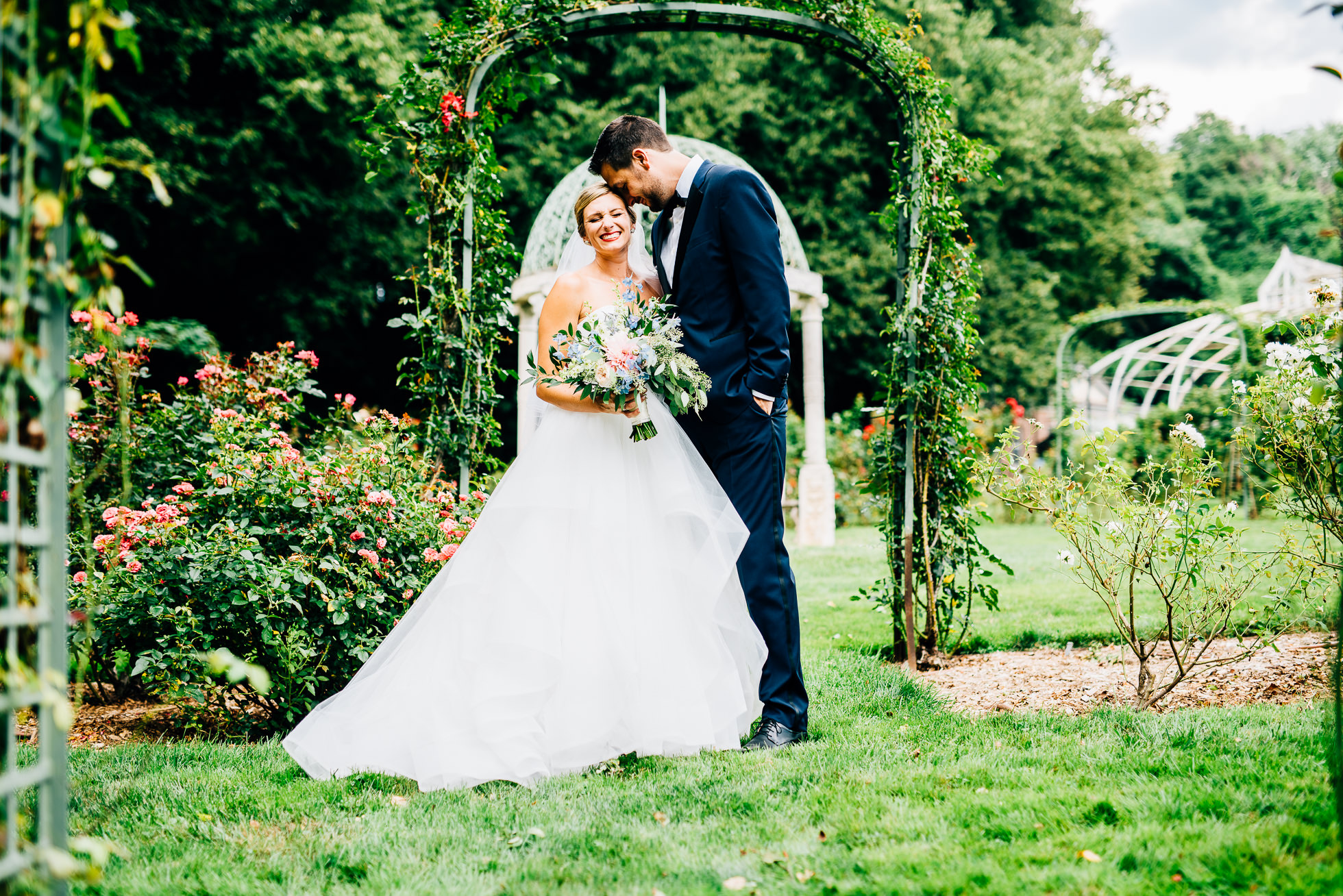 bride & groom portraits at lyndhurst castle rose garden photographed by traverse the tides