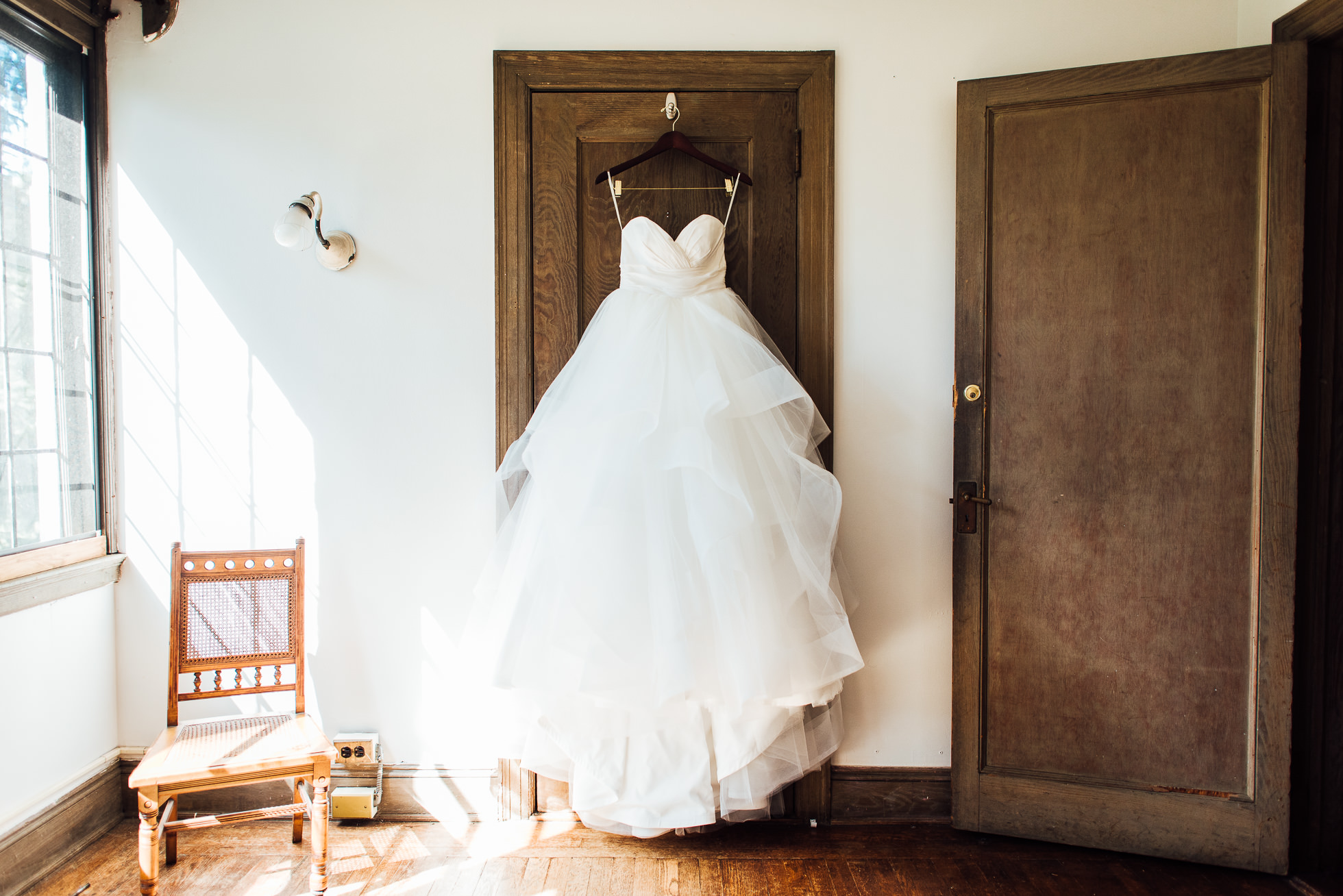 bride's wedding dress at lyndhurst castle photographed by traverse the tides