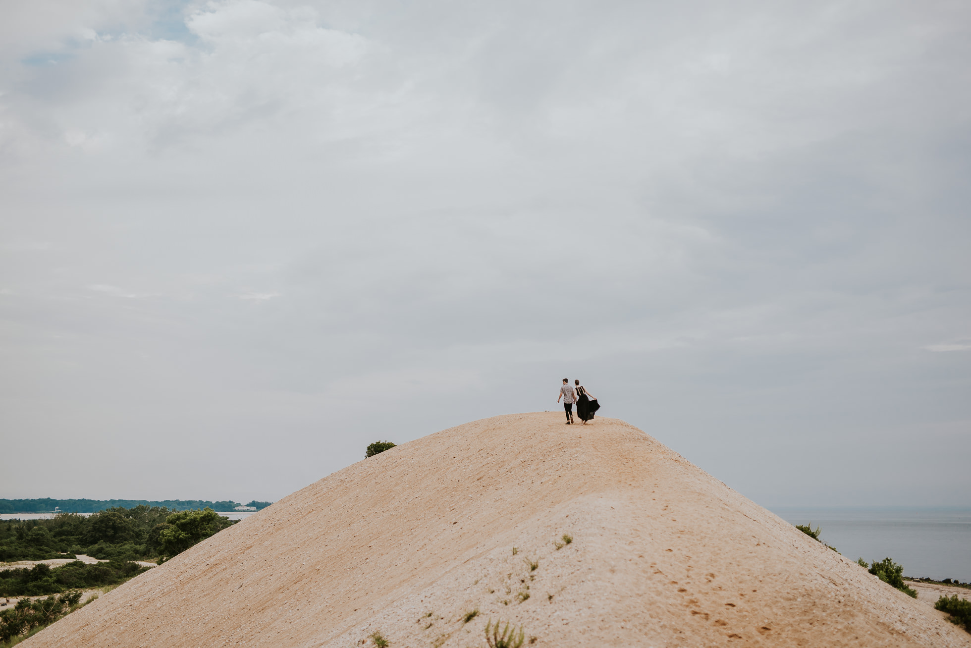 romantic engagement photos photographed by traverse the tides