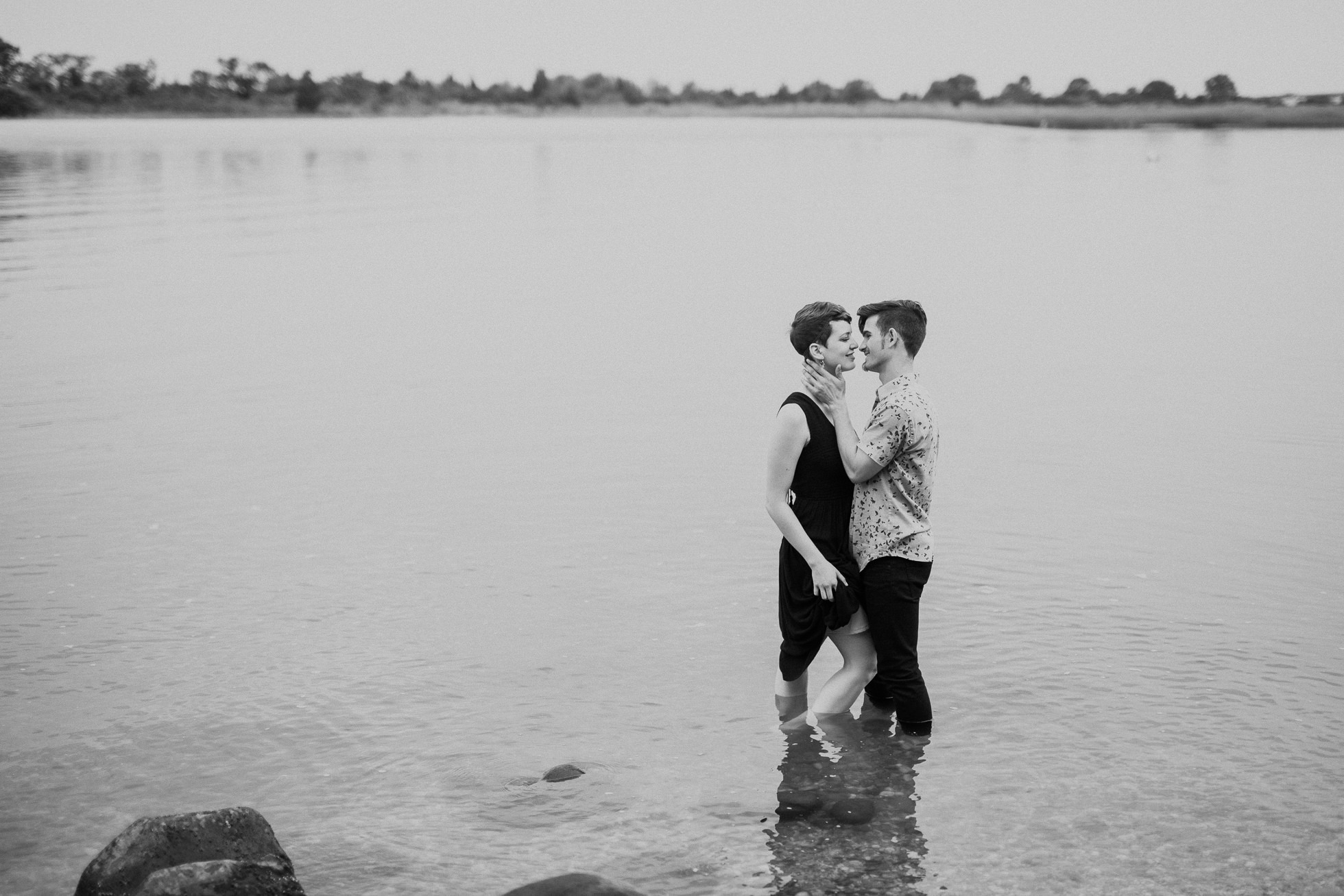 engagement photos in ocean photographed by traverse the tides