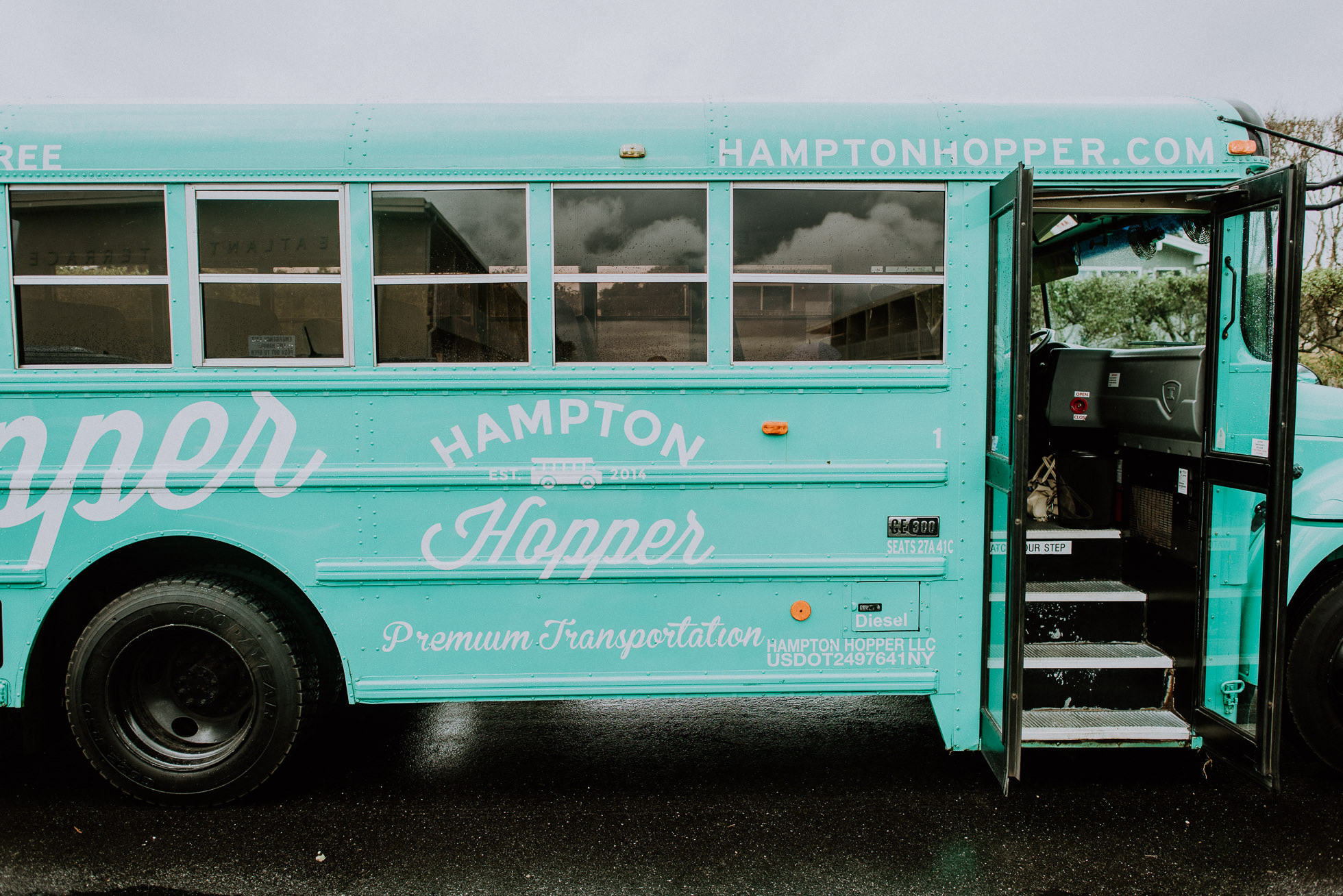 Hampton Hopper bus in Montauk photographed by Traverse the Tides