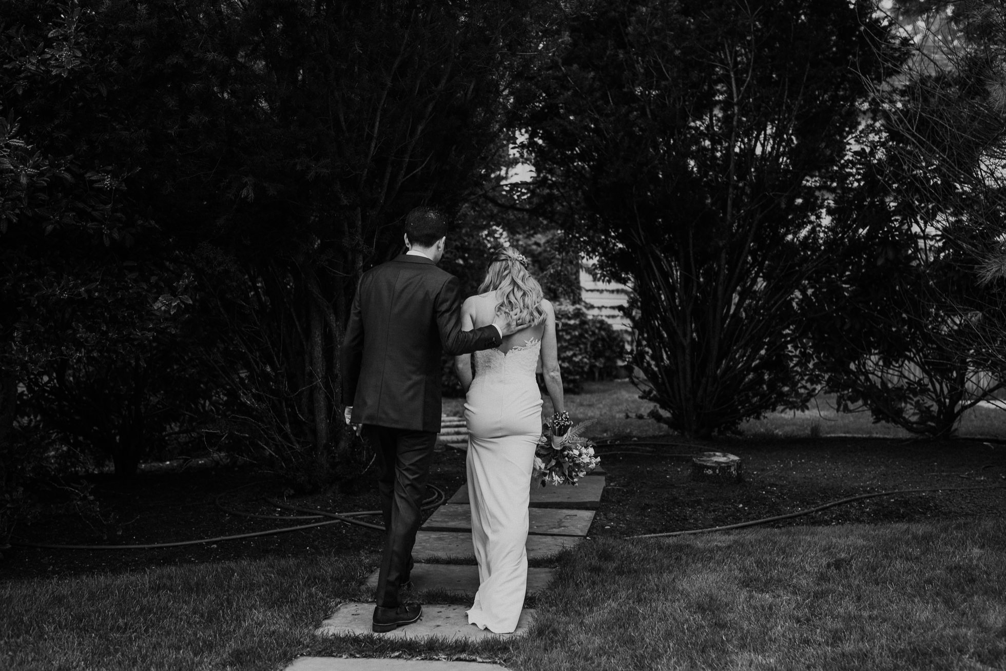 bride and groom the Hedges Inn wedding ceremony