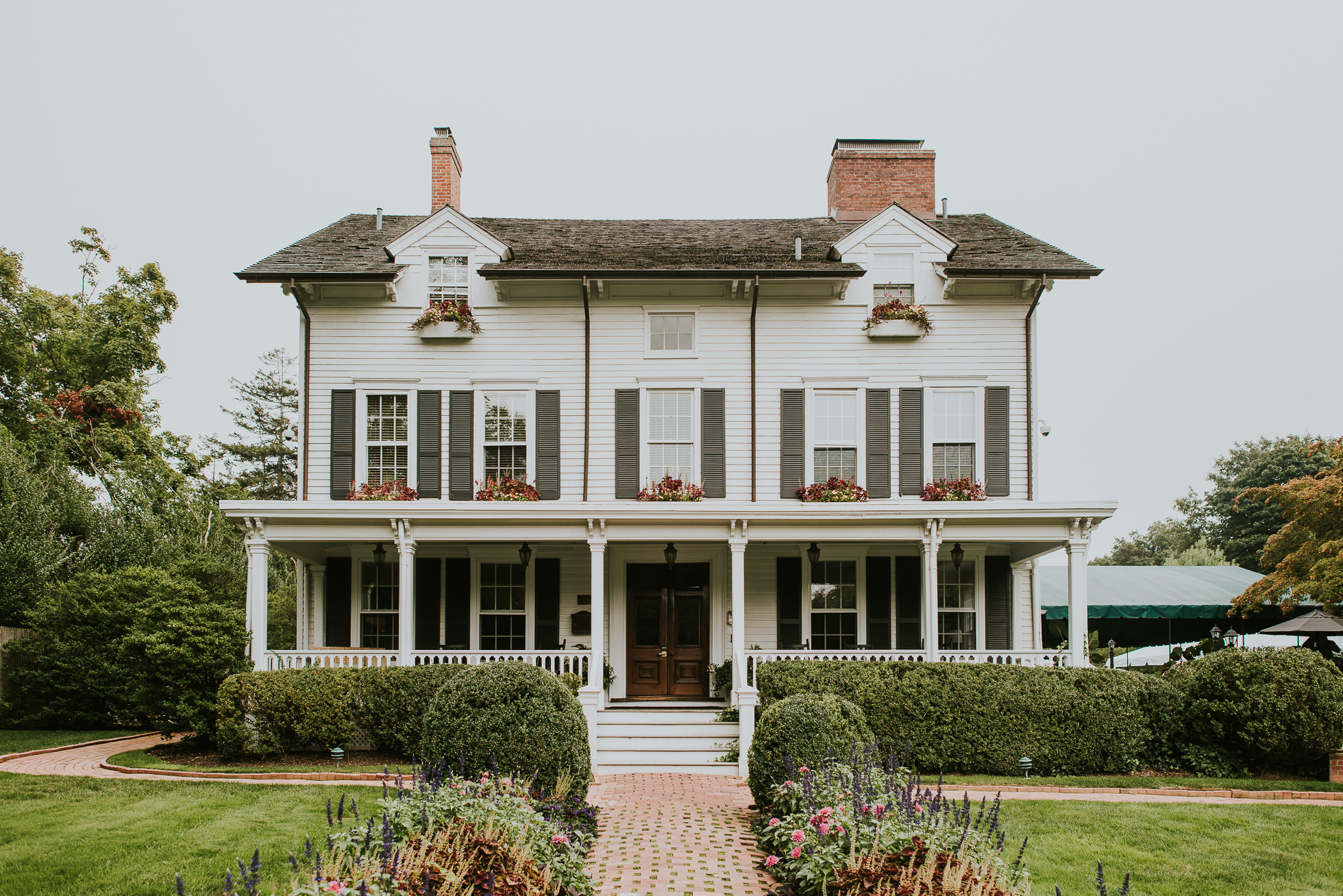 the Hedges Inn weddings