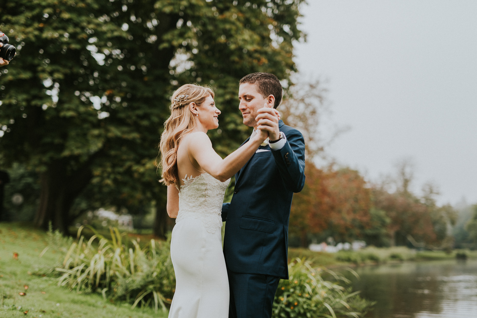 stylish bride and groom the hamptons wedding