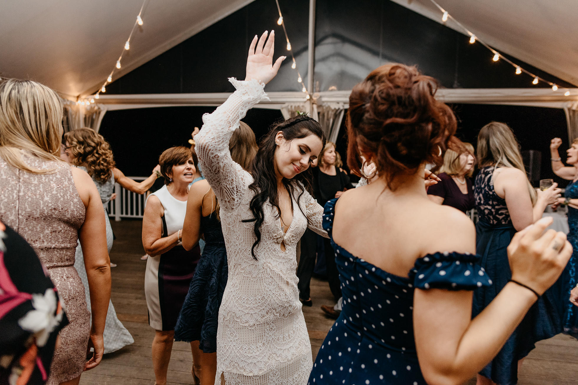 bride dancing bedell cellars