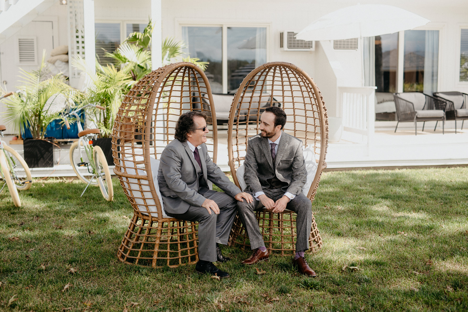 outdoor wedding chairs